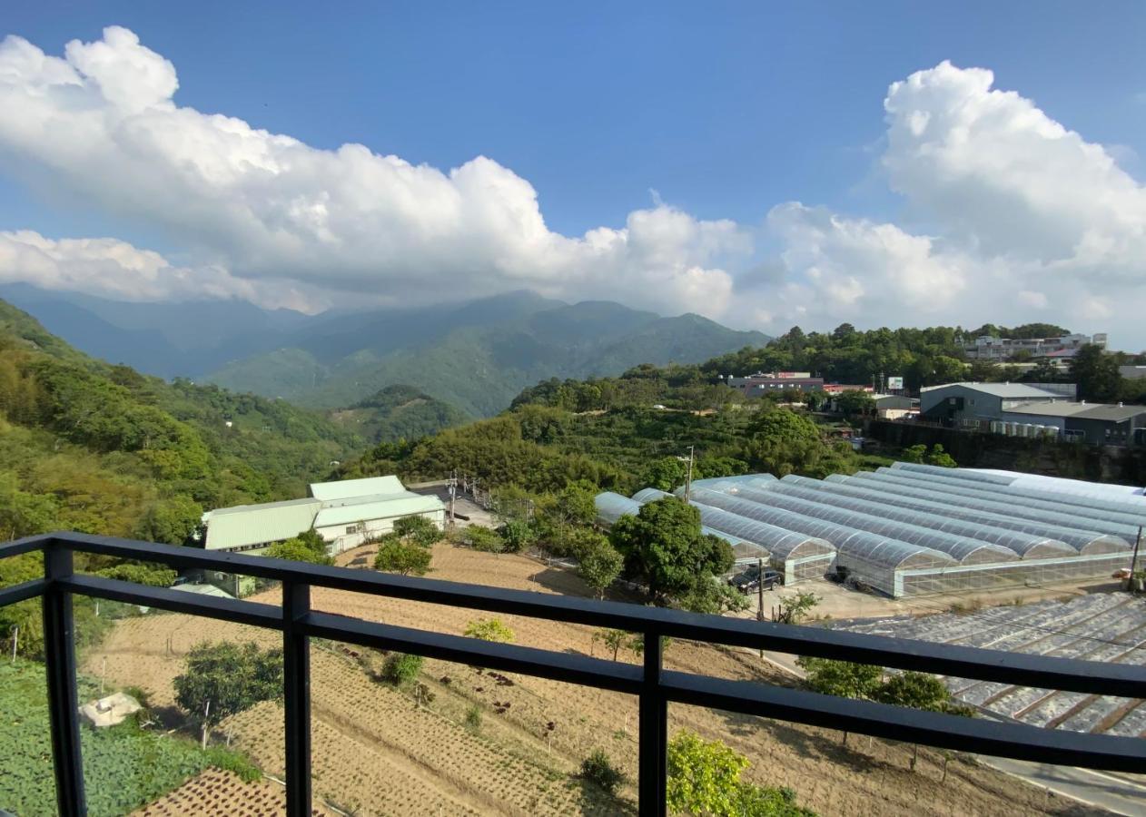 清境依山舞林民宿 Renai Bagian luar foto
